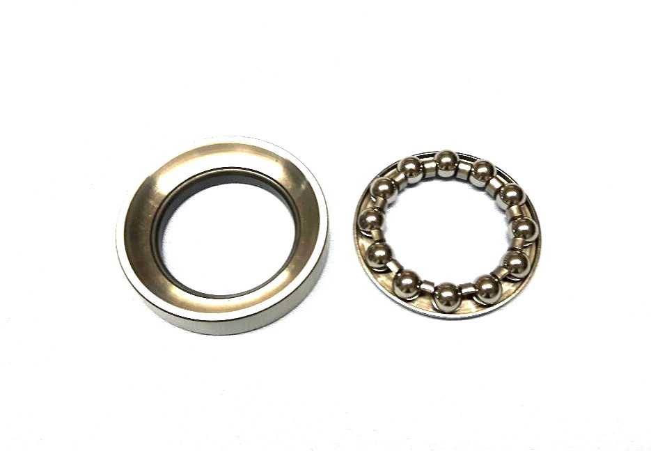 Lager für Lenkspindel für MF 65